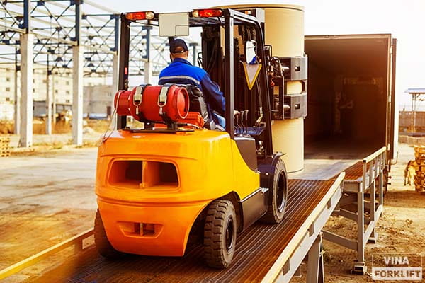 Sửa chữa Mua bán Xe nâng hàng Uy Tín Chất Lượng tại Bình Dương